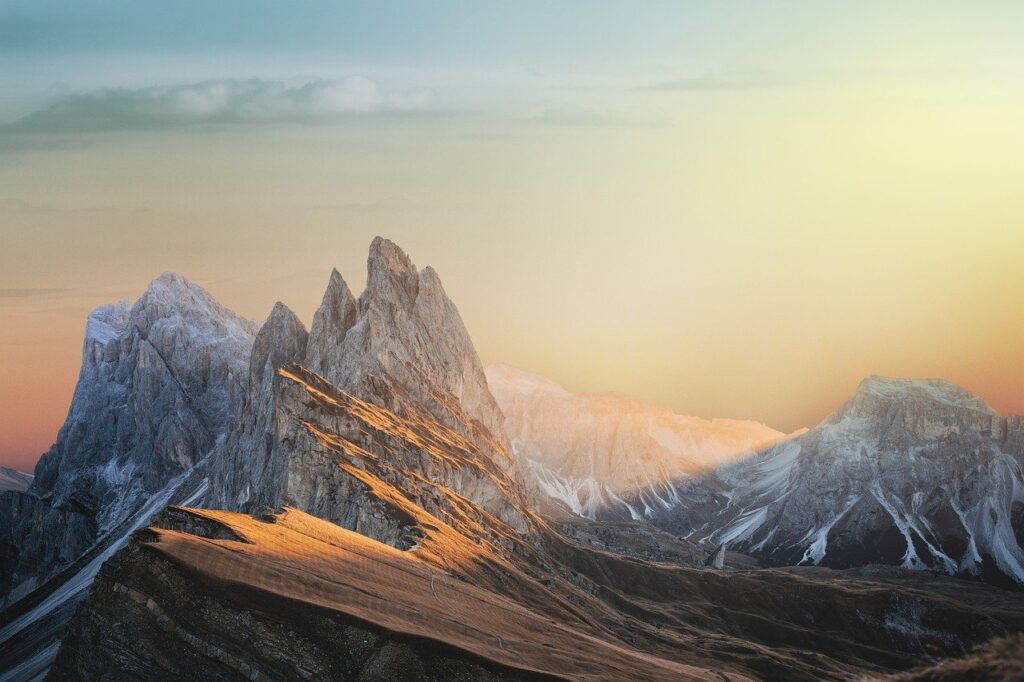 landscape mountains sky 4843193.jpg